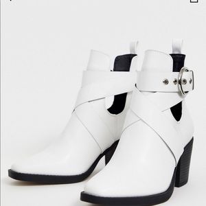ASOS Truffle Collection White Boot, US 10, wide.